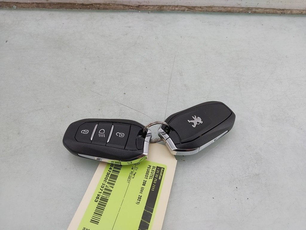 CLE Peugeot 208 II (UB / UH / UP) (|9840149780|9834118980|), Kontakt-peugeot@peugeot.com, Utilisé, Peugeot Deutschland GmbH, Bahnhofsplatz
65423  Rüsselsheim, DE