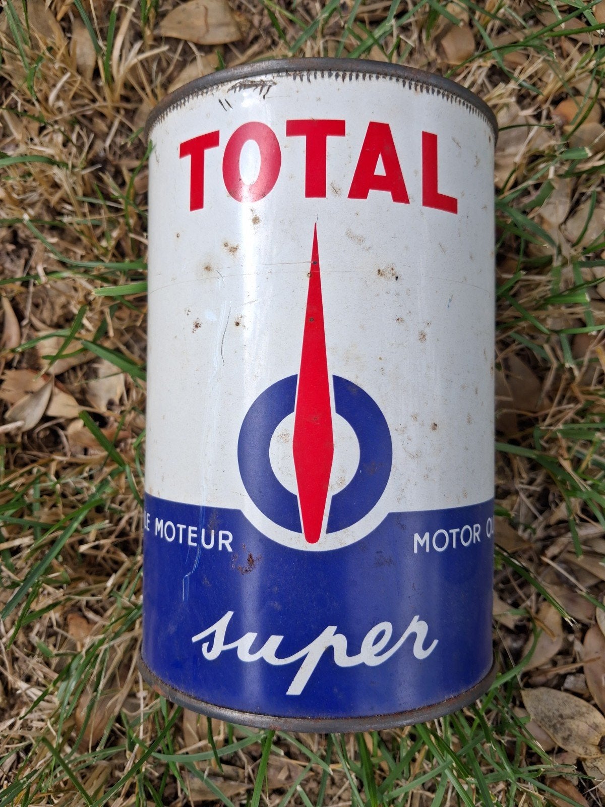 Ancien bidon d’huile TOTAL -déco garage – années 60, Enlèvement ou Envoi, Utilisé, Voitures