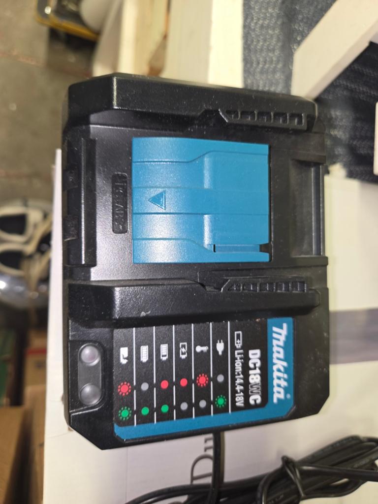 chargeur Makita, Enlèvement, Neuf, Rechargeable