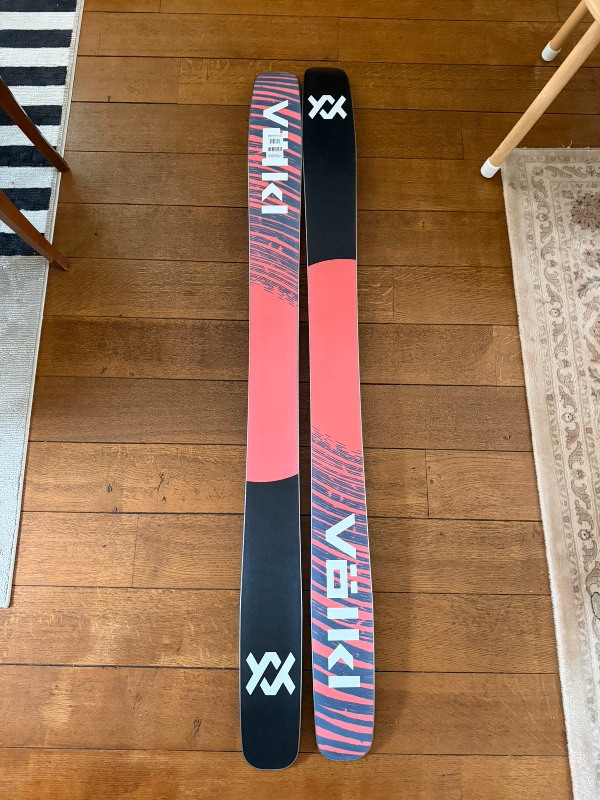 Skis pour neige profonde Volkl Revolt 121 177, Sports & Fitness, Autres marques, Enlèvement ou Envoi, Skis, Ski