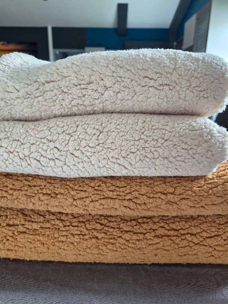 Lot 4 tissus mouton sherpa, Neuf, Enlèvement ou Envoi, Autres couleurs, Autres matériaux