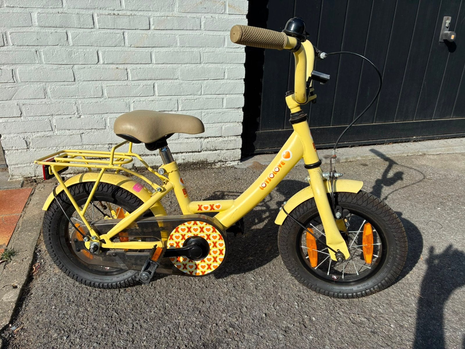 kinderfiets, Fietsen en Brommers, Ophalen, Terugtraprem, Lots of love, Zijwieltjes