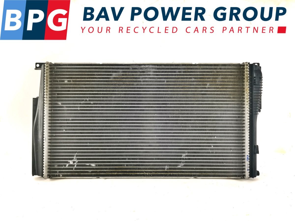 RADIATEUR EAU BMW 3 serie (F30) (01-2011/10-2018) (BMW), Utilisé, BMW, Petuelring 130
80809  München, DE, Bayerische Motoren Werke AG