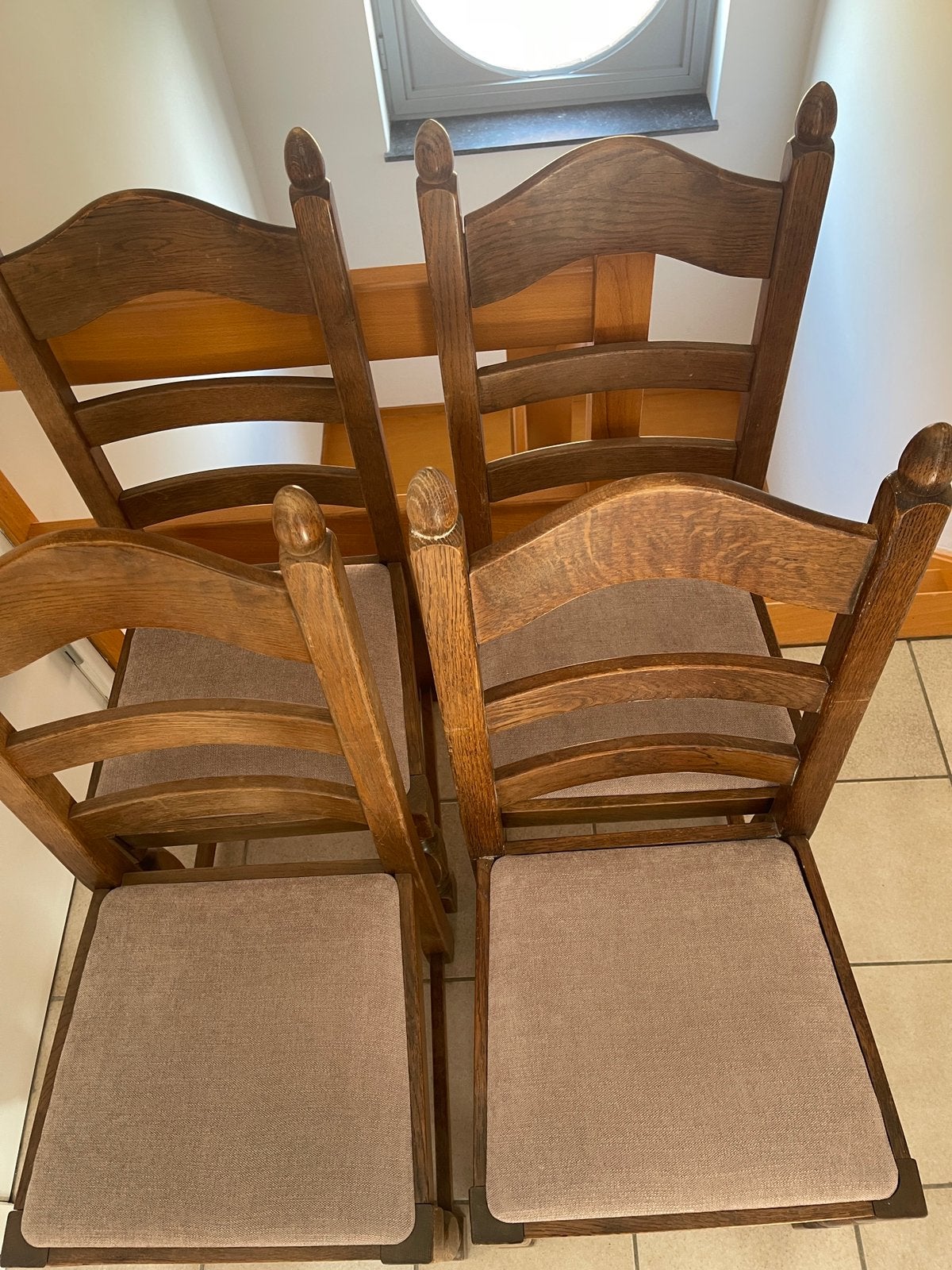 Gratis stoelen, Comme neuf, Brun, Enlèvement, Cinq, Six Chaises ou plus
