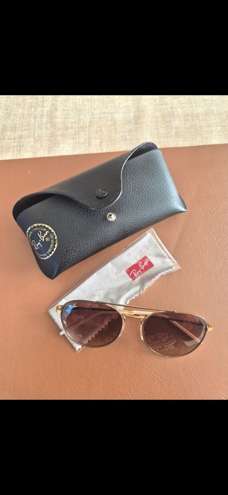 Stoere Rayban zonnebril met goud, Enlèvement, Lunettes de soleil