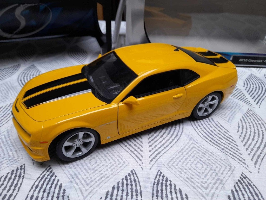 Chevrolet Camaro 1/18, Enlèvement ou Envoi, Maisto