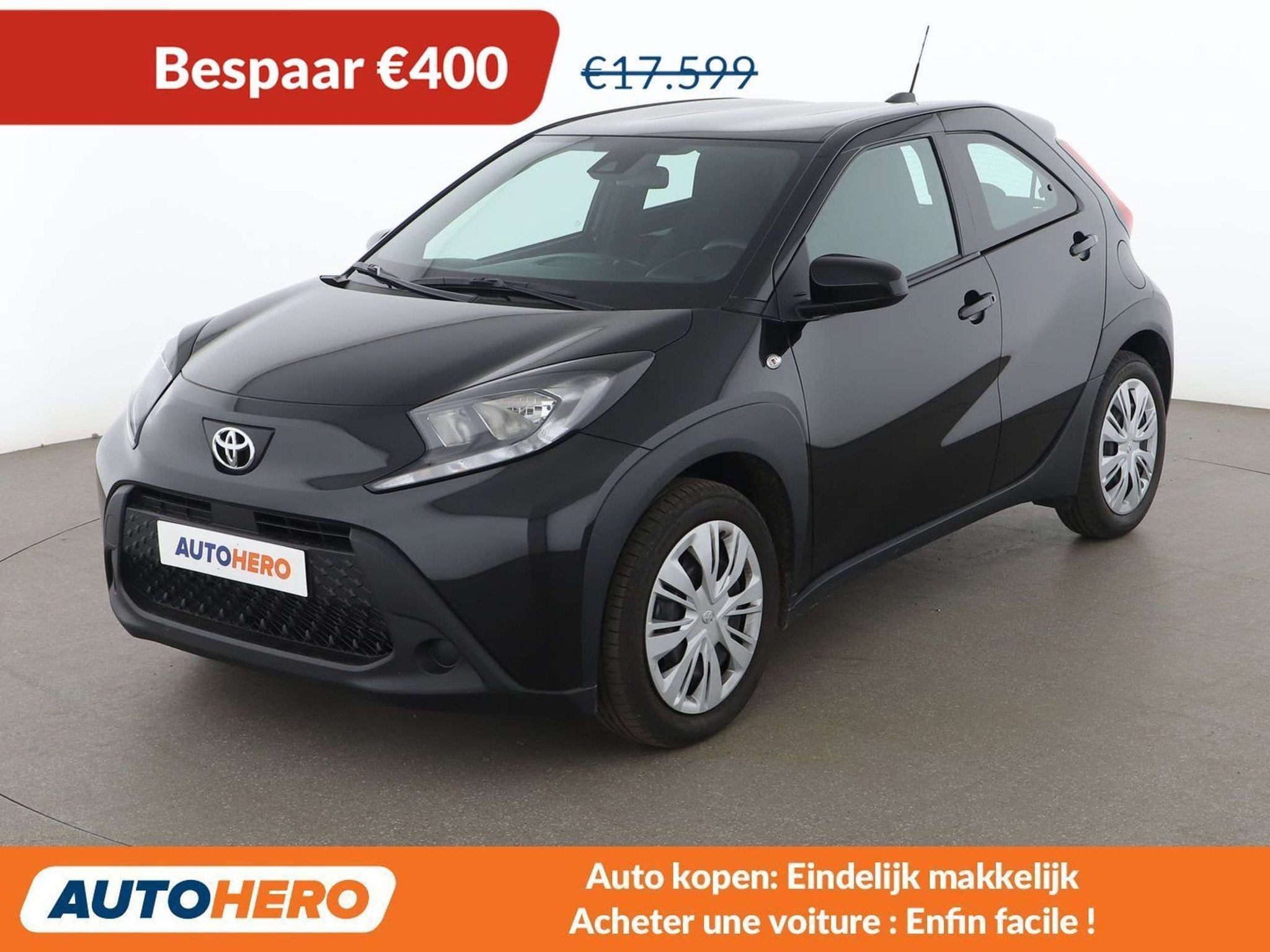Toyota Aygo X 1.0 VVT-i Business Edition (bj 2024), Auto's, 4 zetels, Stof, Gebruikt, Zwart