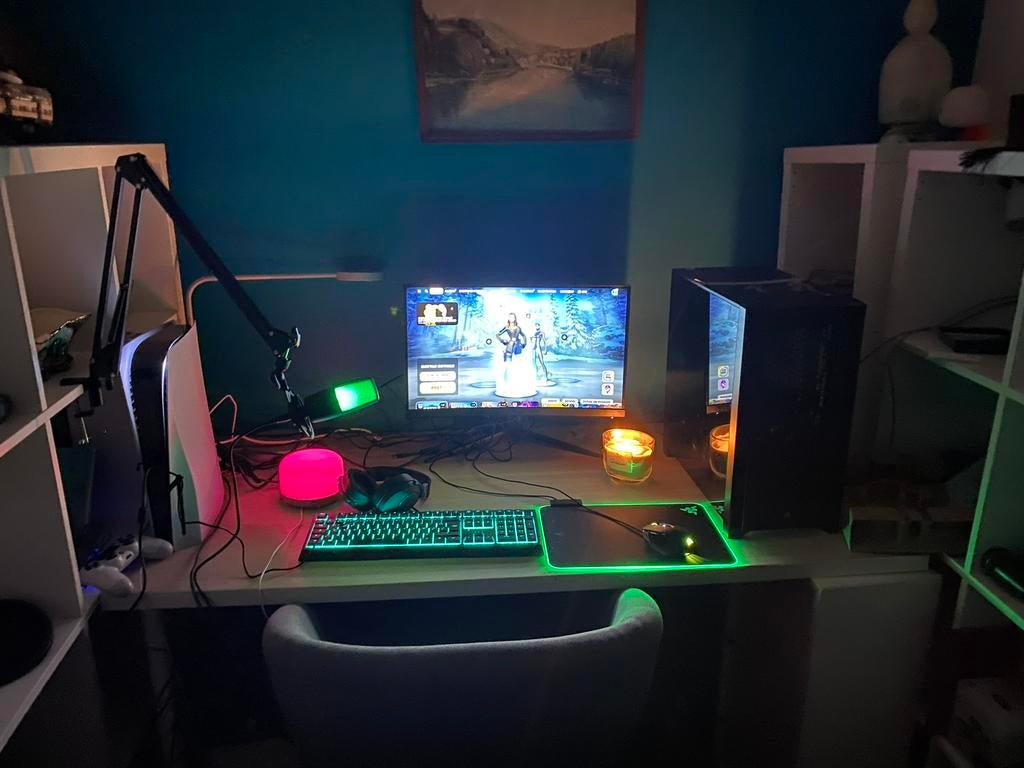 Pc gamer avec écran clavier et souris, Games en Spelcomputers, Games | Pc, Ophalen, 1 speler, Zo goed als nieuw, Eén computer