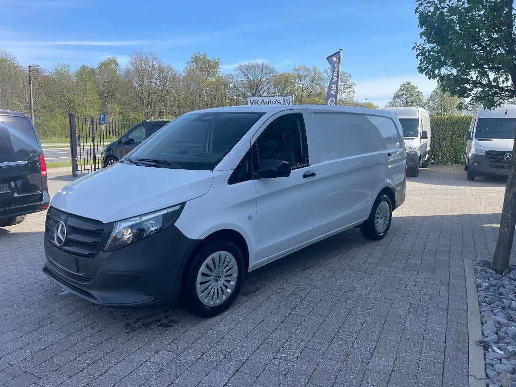 MERCEDES VITO 116CDI L2 FACE-LIFT, Auto's, Bestelwagens en Lichte vracht, 4 cilinders, Wit, Mercedes-Benz, Bedrijf
