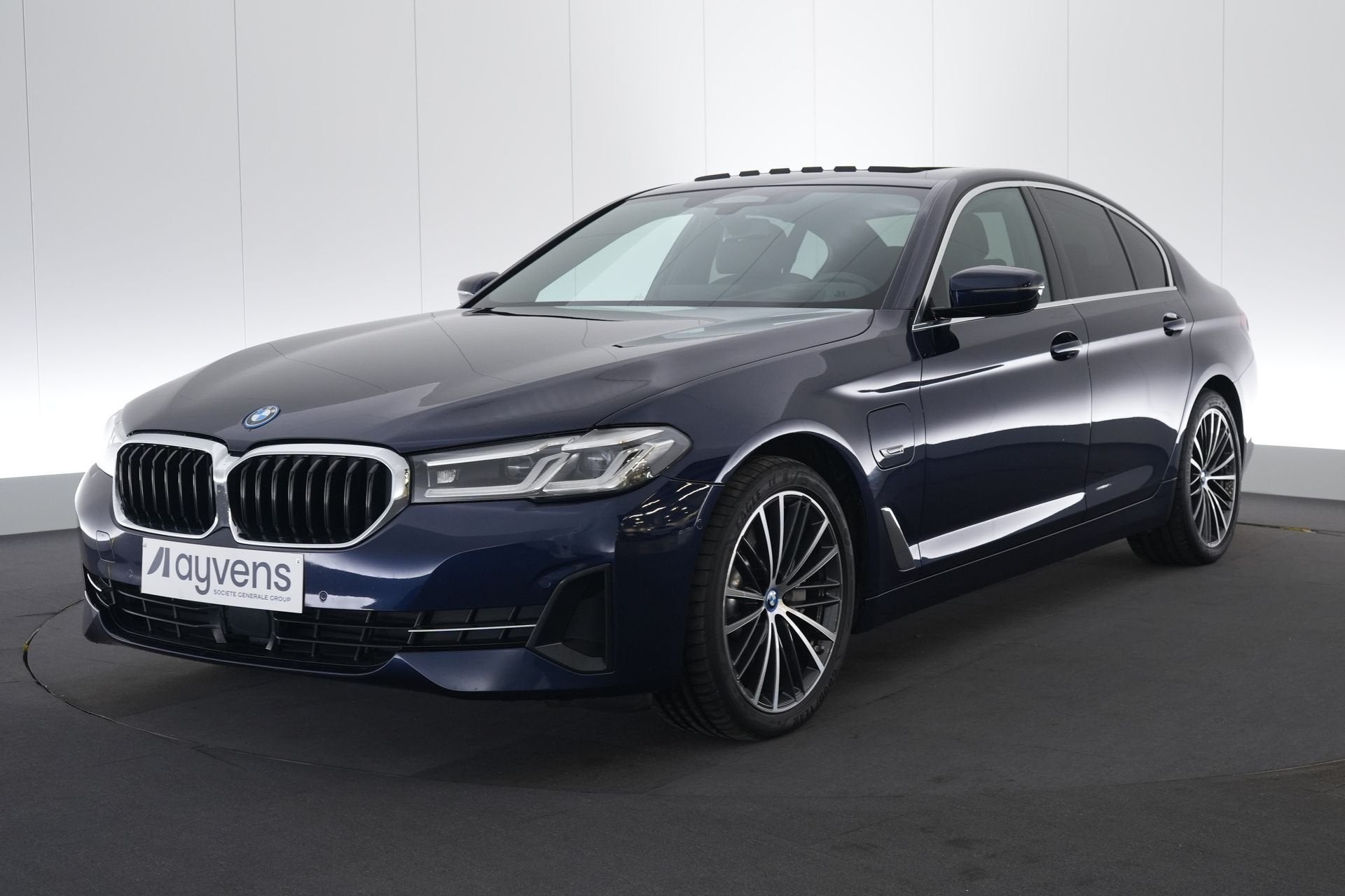 (2CHR886) BMW 5 SERIES BERLINE, Automaat, Gebruikt, Blauw, Leder en Stof