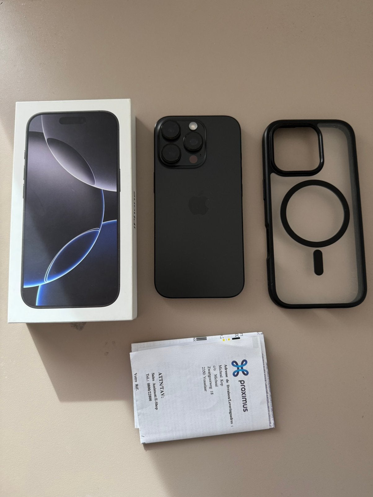 iPhone 16 Pro, Telecommunicatie, Ophalen, Zwart, Inclusief screenprotector, IPhone 16