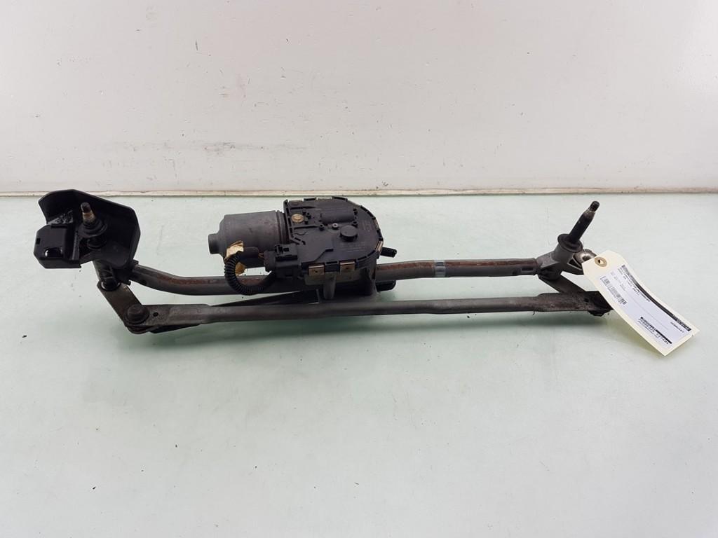 MOTEUR + TRINGLERIE ESSUIE GLACE AVANT Audi Q5 (8RB), Robert Bosch AG, Audi, Utilisé, Robert-Bosch-Allee 1
74232  Abstatt, DE
