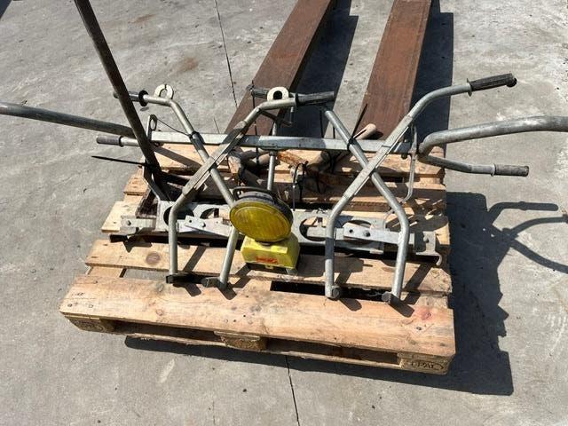2x pallet klinkermateriaal (klem knipper  enz ), Ophalen, Overige typen