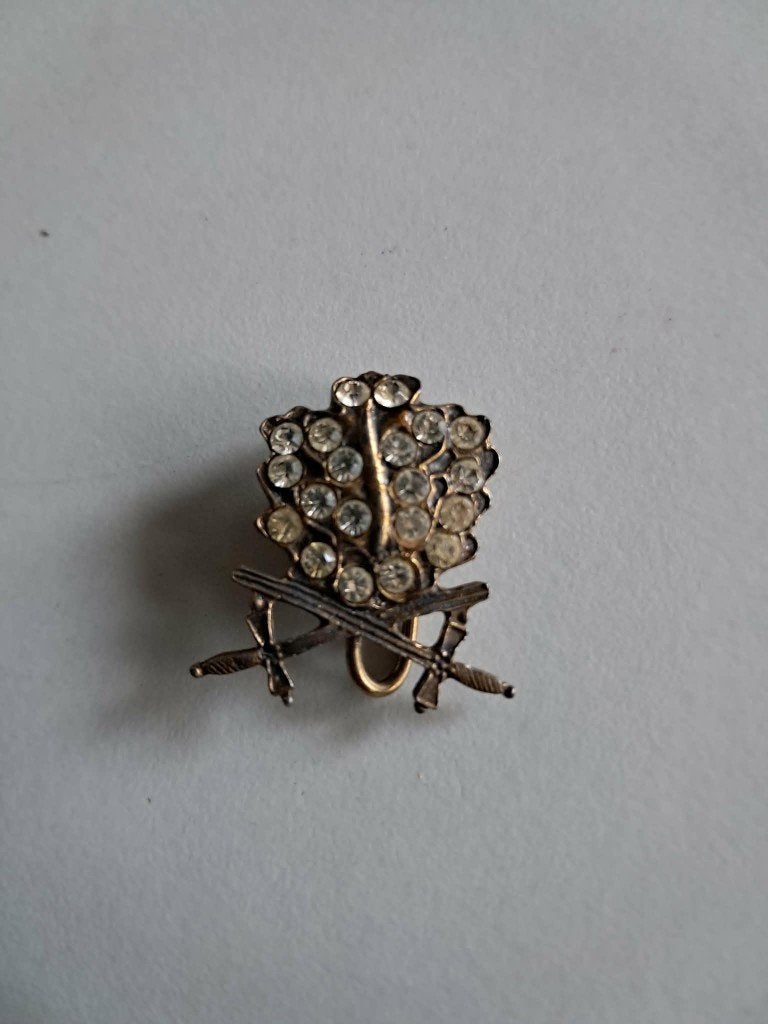 décoration en forme de croix de chevalier, Enlèvement ou Envoi