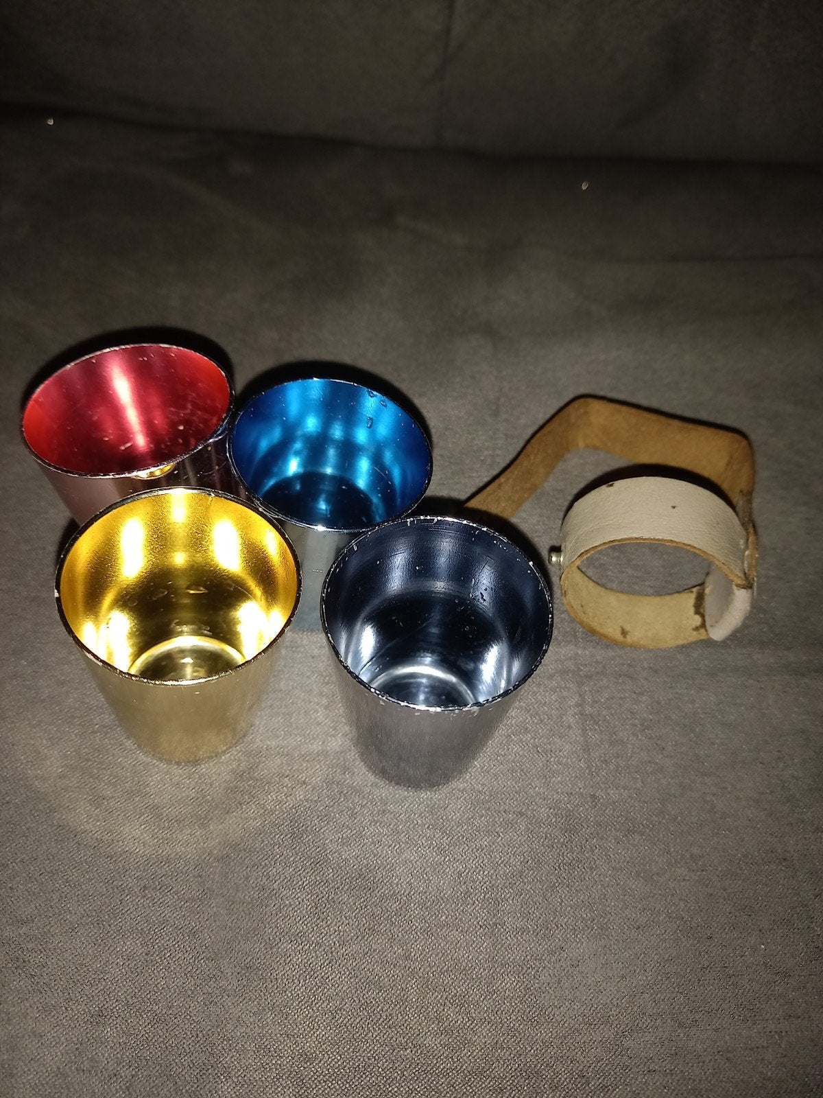 4 gobelets shot emka palettan vintage, Maison & Meubles, Cuisine | Vaisselle, Enlèvement ou Envoi