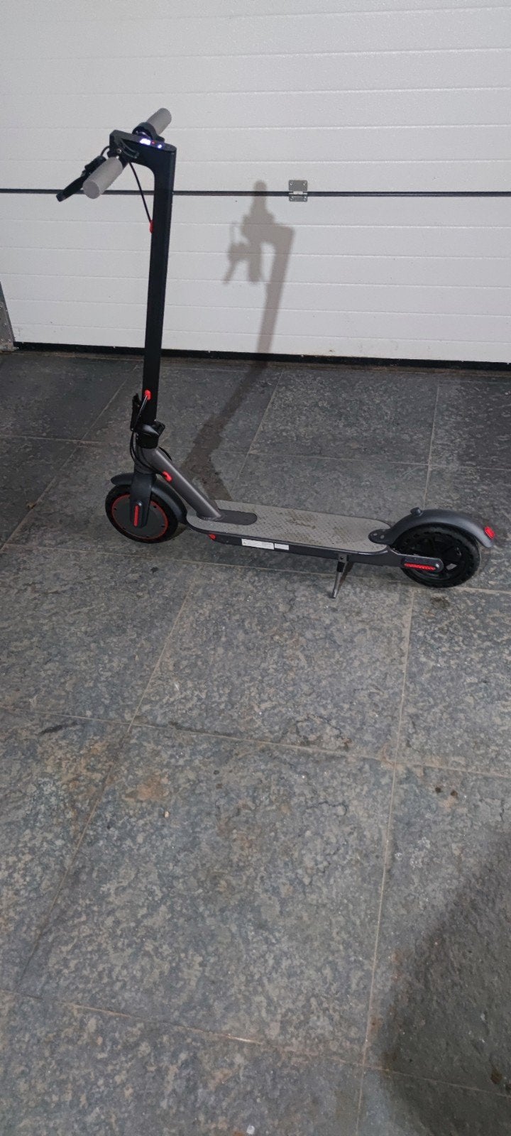 Trottinette, Vélos & Vélomoteurs, Enlèvement, Neuf, Step électrique (E-scooter)