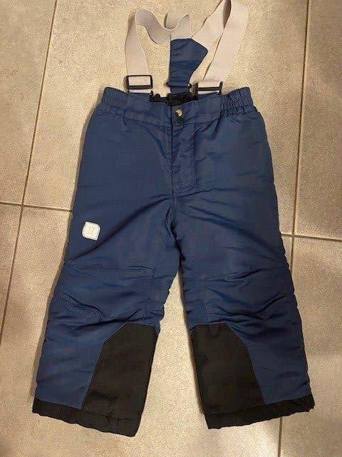 Blauwe skibroek met bretellen  maat 92 - 98 Nieuwstaat, Sport en Fitness, Skiën en Langlaufen, Ophalen of Verzenden, Zo goed als nieuw