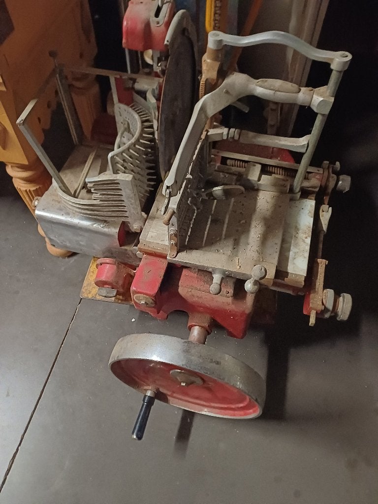 Snijmachine met hanwiel, Enlèvement