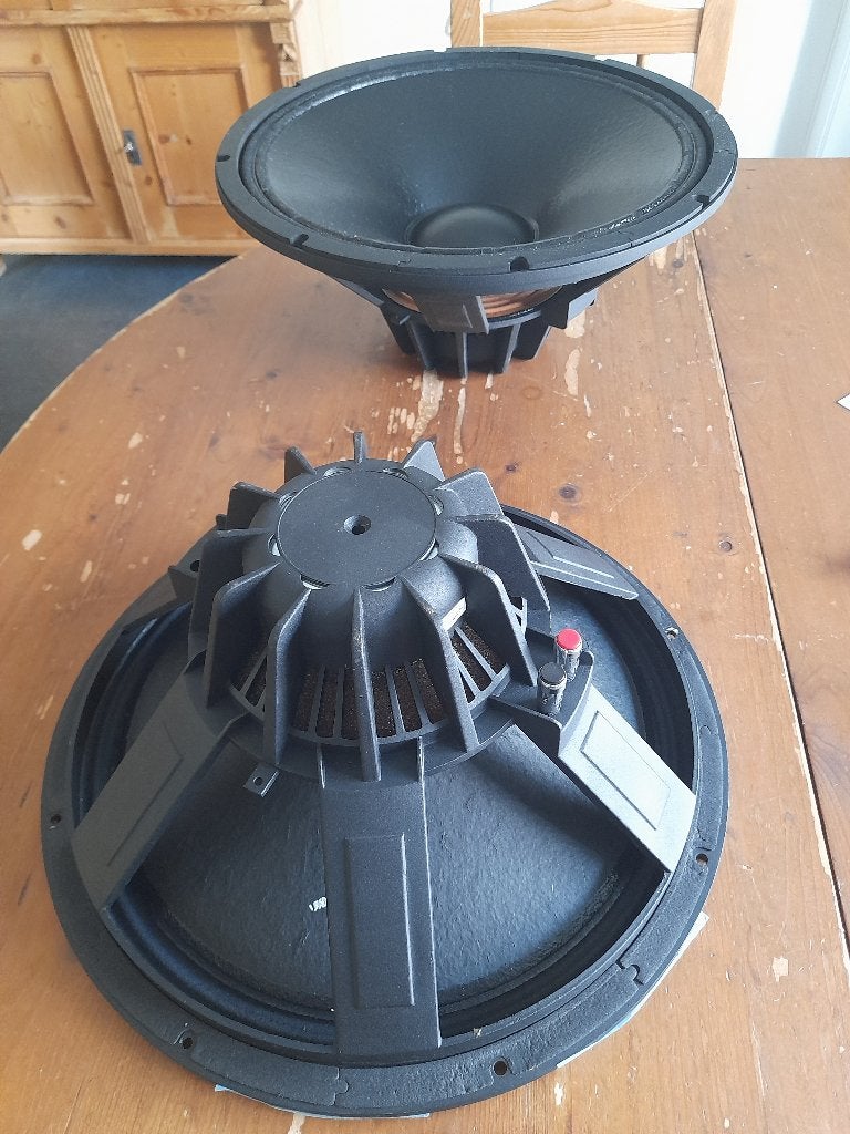 woofers 15" EAW MACKIE BEYMA, Ophalen, Zo goed als nieuw, 500 tot 1000 watt, P.A.
