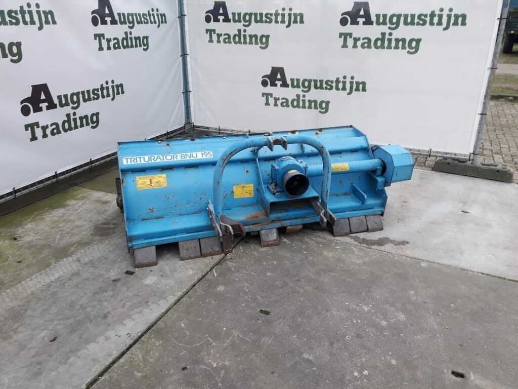 Nobili Klepelmaaier, Overige, Oogstmachine