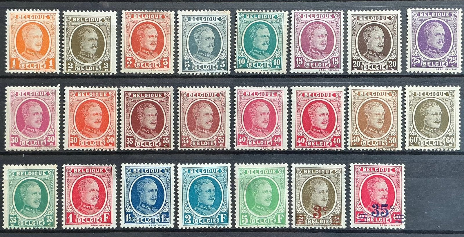 LOT 781. HOUYOUX. 23 timbres. MH., Enlèvement ou Envoi, Non oblitéré, Gomme originale, Autocollant