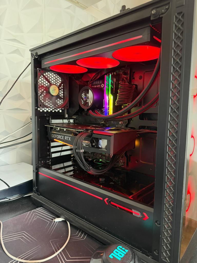 Game PC: RTX 3070, i7-10700K, Nieuwe 360mm AIO & 850W PSU, Computers en Software, Desktop Pc's, Zo goed als nieuw, 4 Ghz of meer