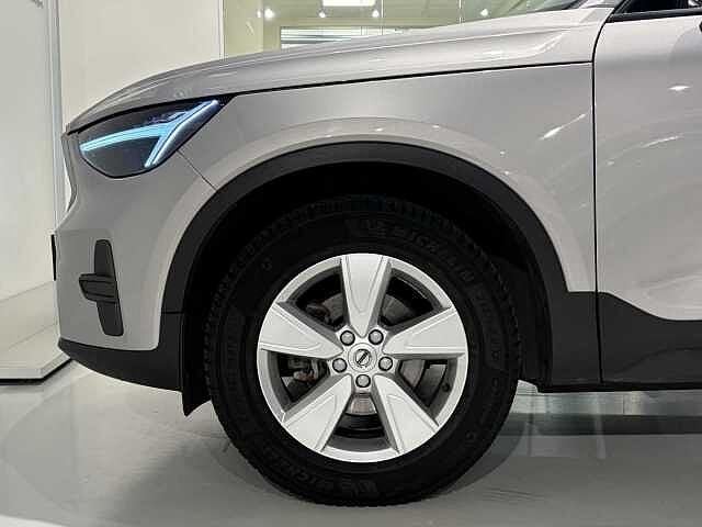 Volvo XC40 T2 Automaat Micro hybrid, Autos, Volvo, 94 kW, Argent ou Gris, Achat, Euro 6