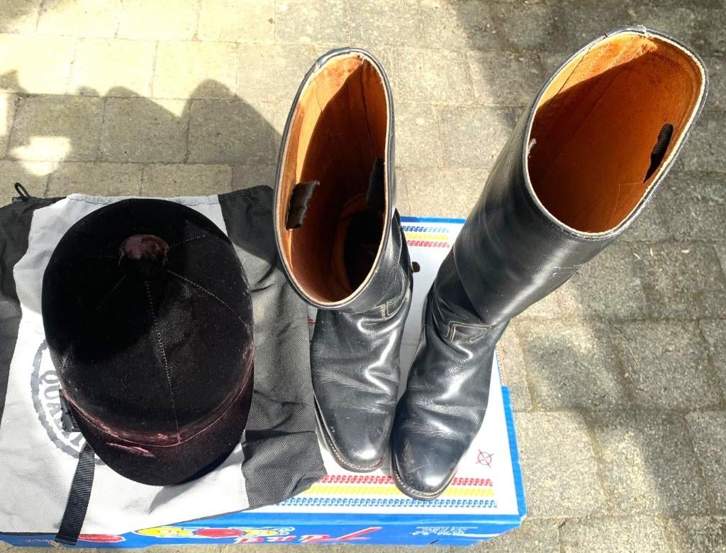 Paardrijden: ruiter materiaal: rijvest, cap, leder laarzen, Dieren en Toebehoren, Ophalen of Verzenden, Overige typen