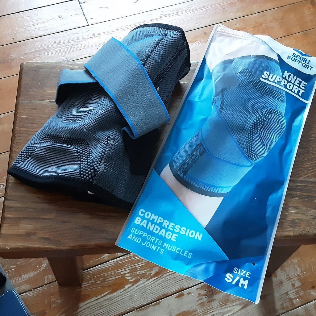 Kniebandage maat S/M, Sports & Fitness, Enlèvement ou Envoi