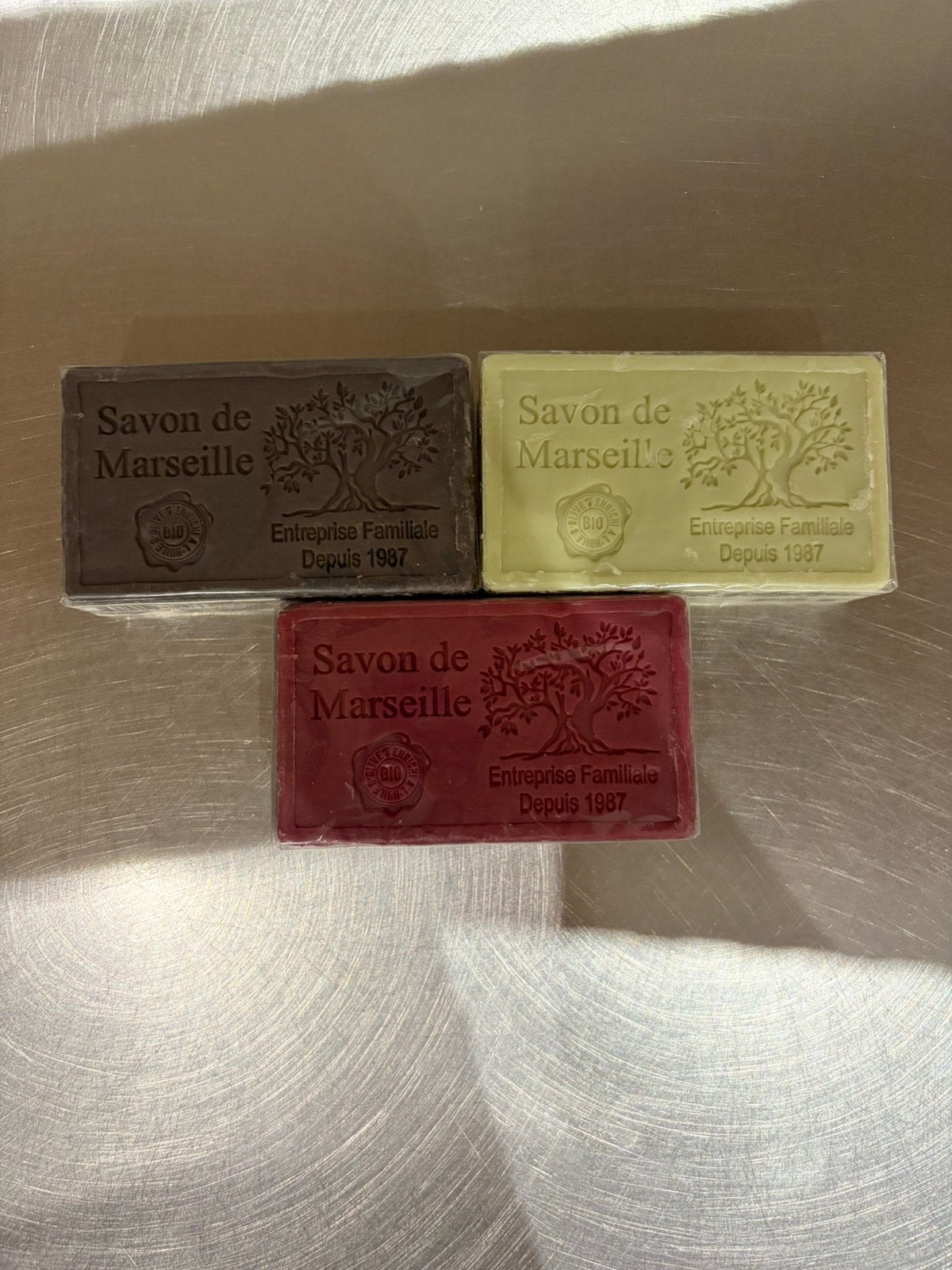 Lot de savons de Marseille – Opium, Amande douce & Patchouli, Enlèvement ou Envoi, Neuf, Baignoire & Douche