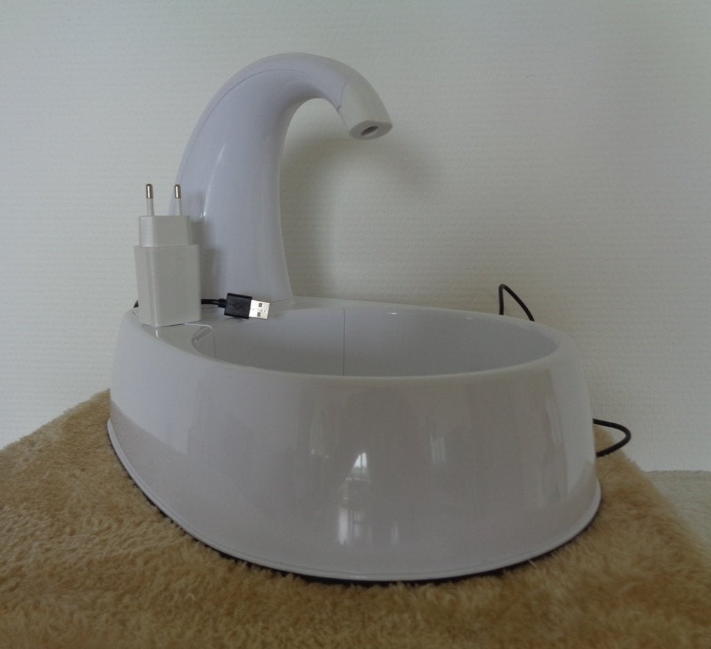 Trixie Drinkfontein Curved Stream, Ophalen, Nieuw