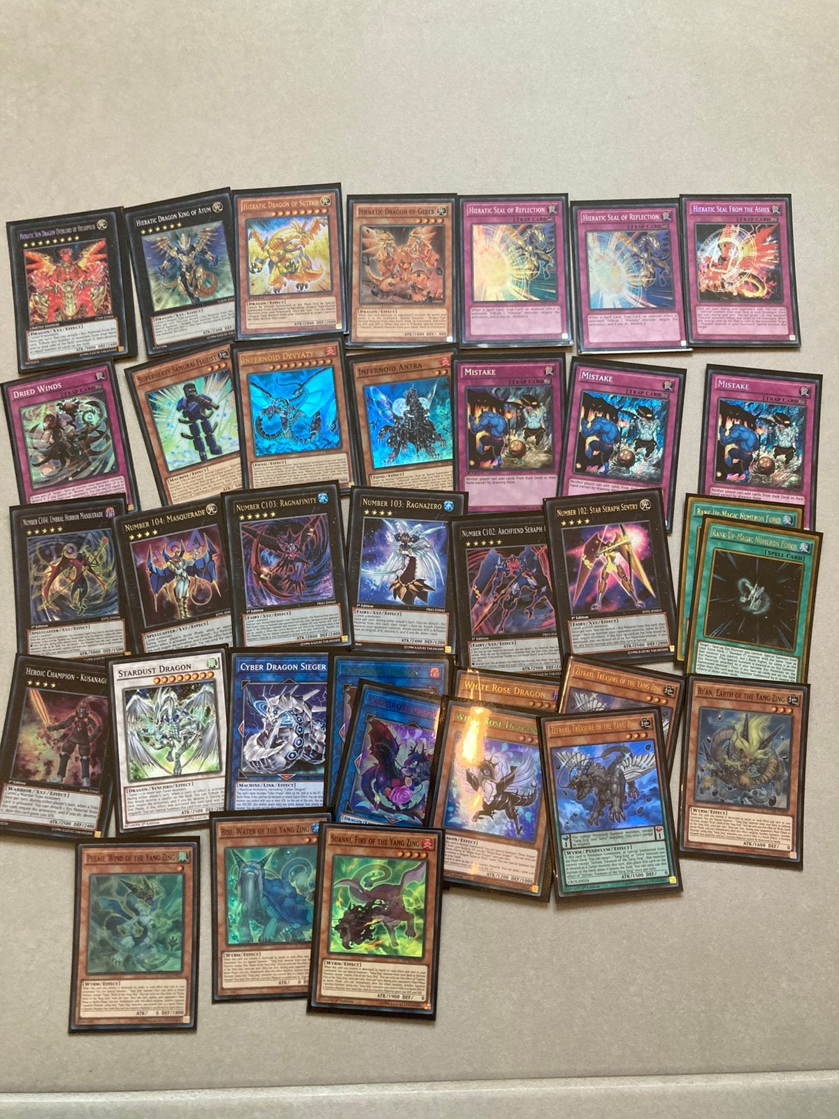 Yugioh kaarten € 1,- per kaart, Hobby & Loisirs créatifs, Enlèvement, Comme neuf