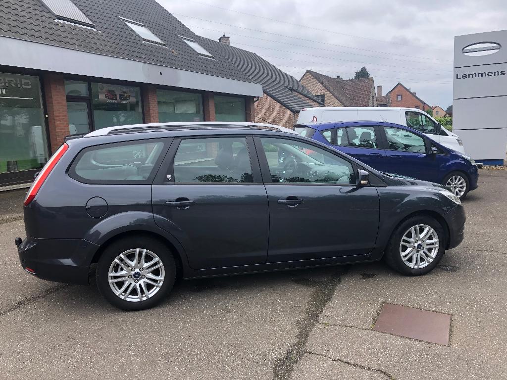 Ford Focus Clipper Ghia 1.6 Tdci 90 Pk 08/'08 148.688 km, Autos, Ford, Argent ou Gris, Achat, Noir, 5 portes