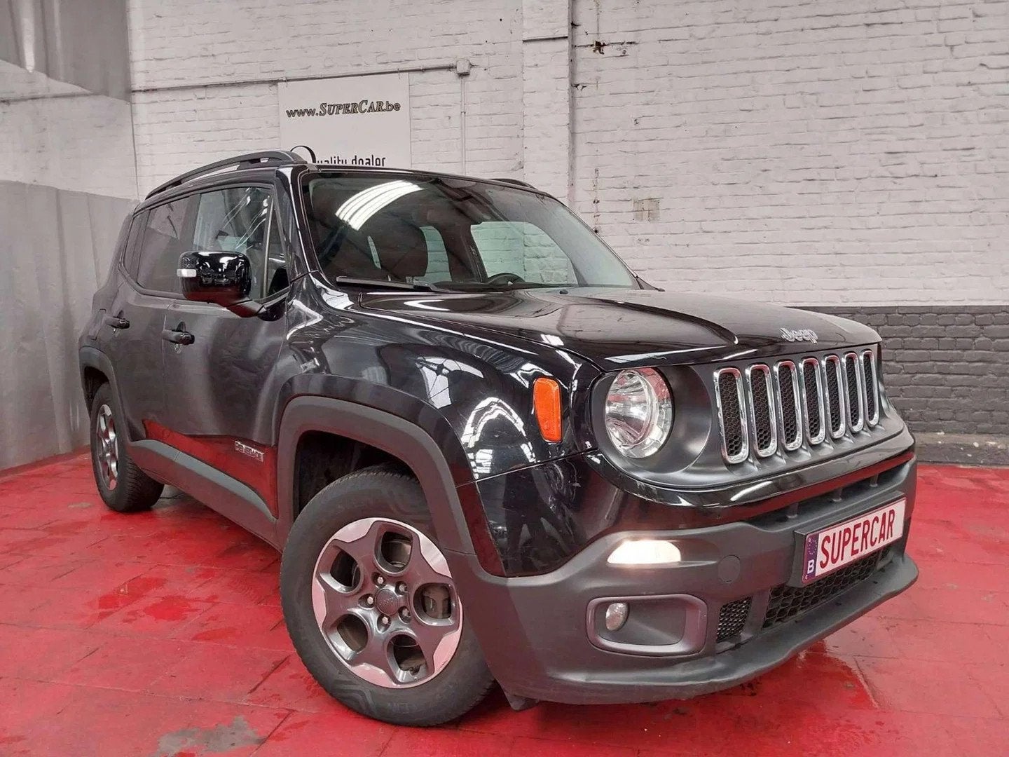 Jeep Renegade Renegade 1.6 * Garantie * A/C * 238 x 48 mois, Autos, Jeep, Achat, Euro 6, Entreprise, Noir