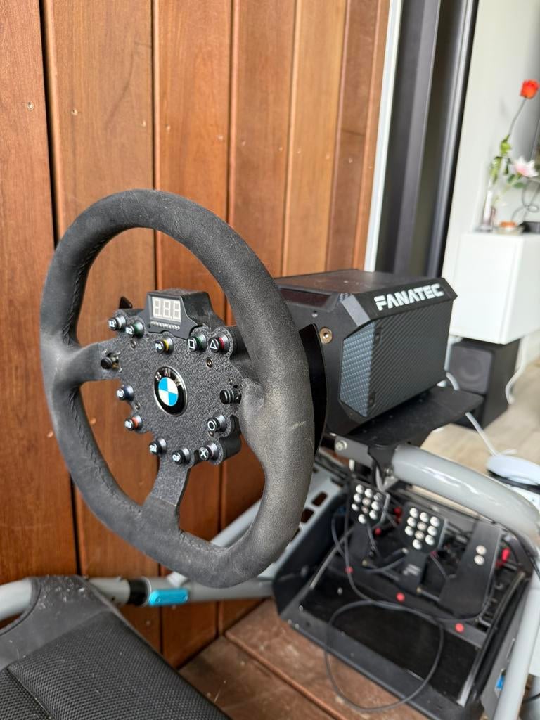 Volledige racing sim rig Fanatec DD1 podium, Ophalen of Verzenden, Zo goed als nieuw