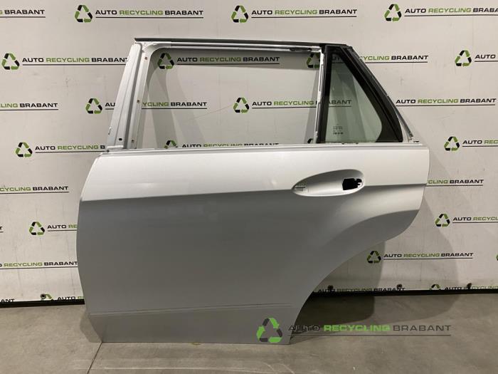 Portière 4portes arrière gauche d'un Mercedes E-Klasse, -, 3 mois de garantie, Utilisé, Porte