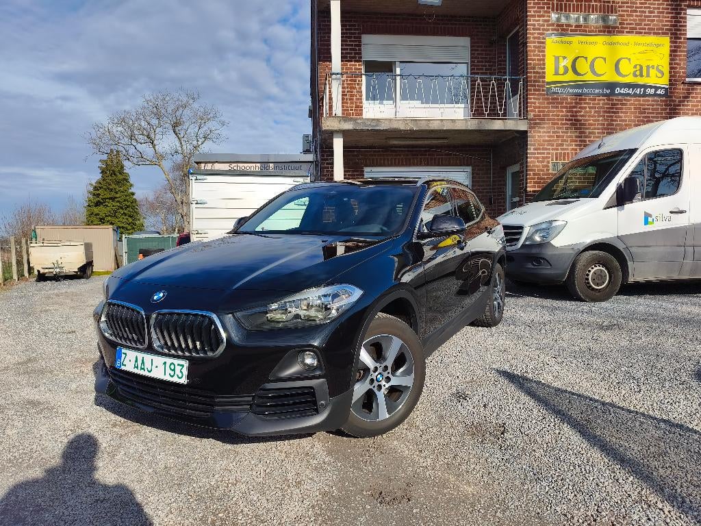 BMW X2 sDrive18i AUTOMAAT, Auto's, Automaat, X2, Navigatiesysteem, Zwart