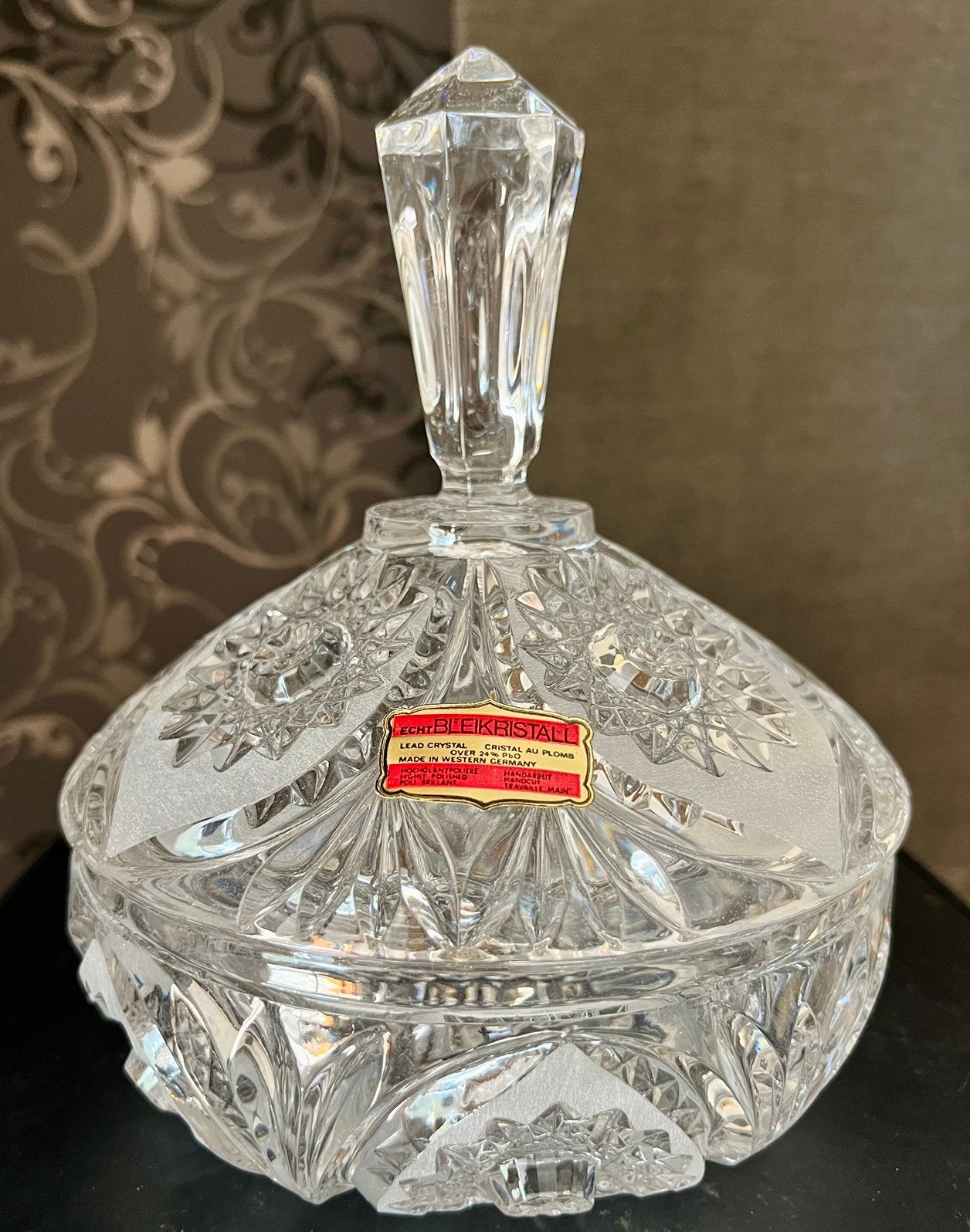 AVON kristallen bonbonnière nieuw in doos, Antiek en Kunst, Ophalen of Verzenden