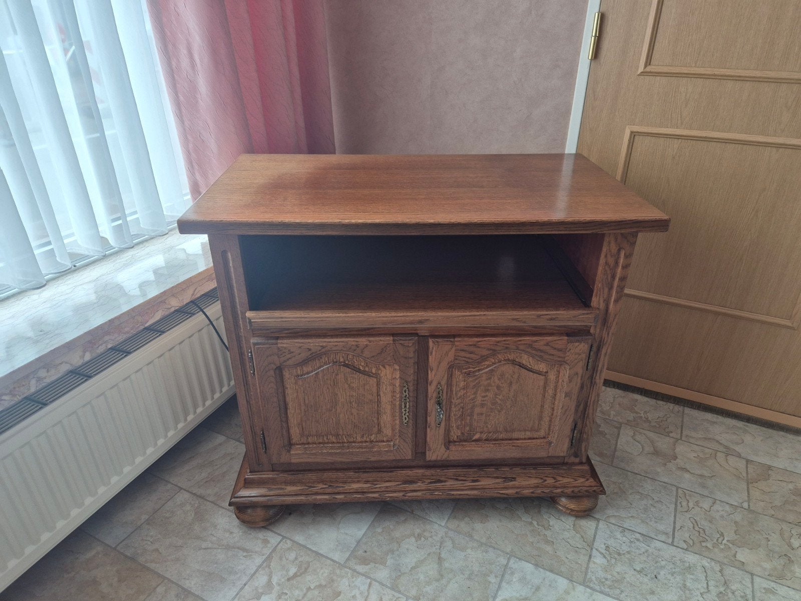 TV kast, Ophalen