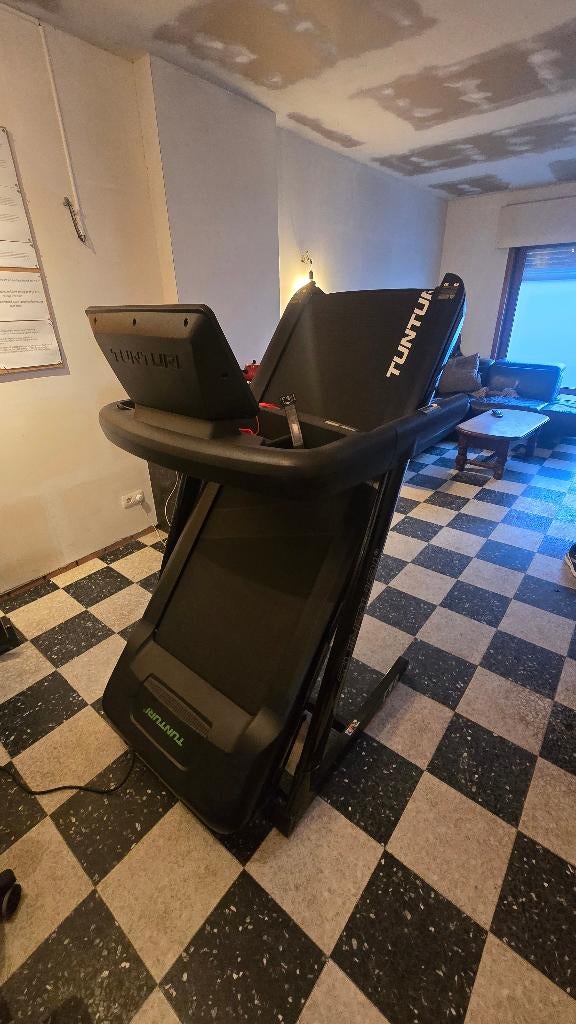 Tunturi T90 loopband – AC motor – 2 maanden oud – €2150, Enlèvement, Comme neuf, Tapis roulant
