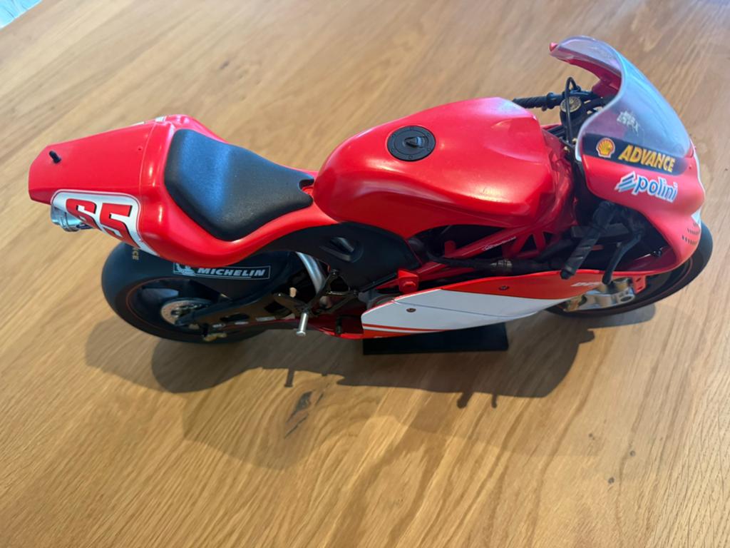 New ray Ducati Desmosedici GP3 #65 1:6 MotoGP, Ophalen of Verzenden, Zo goed als nieuw, Motoren