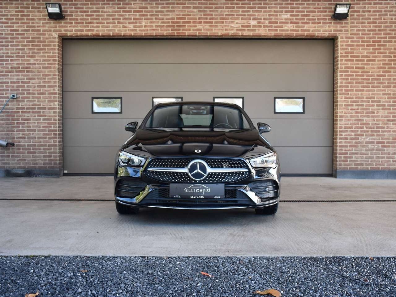 Mercedes-Benz CLA 250 E PHEV SOH 93,9% / AMG LINE / CARPLAY, 0 min, 161 kW, Zwart, 0 kg
