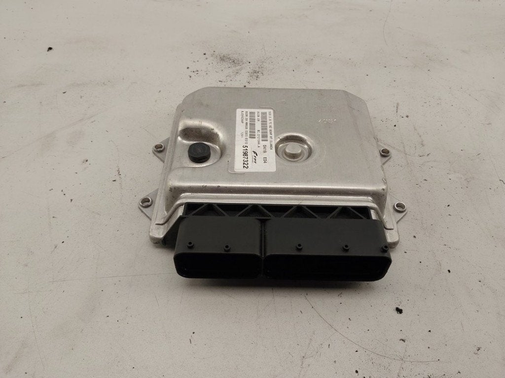 COMPUTER MOTOR Fiat 500 (312) (01-2007/12-2012) (|51987322|), FCA Germany GmbH, Gebruikt, IPC D1-09 Bahnhofsplatz
65423  Rüsselsheim am Main, DE