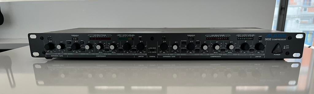 Alesis 3632 compressor, Ophalen, Gebruikt, Compressor