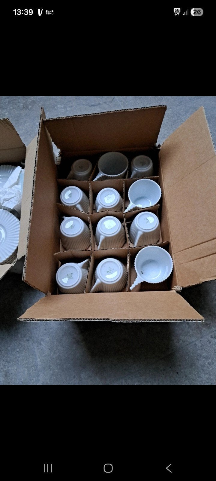12 nieuwe kopjes met schoteltjes, Nieuw, Ophalen of Verzenden, Effen, Kop(pen) en/of Schotel(s)