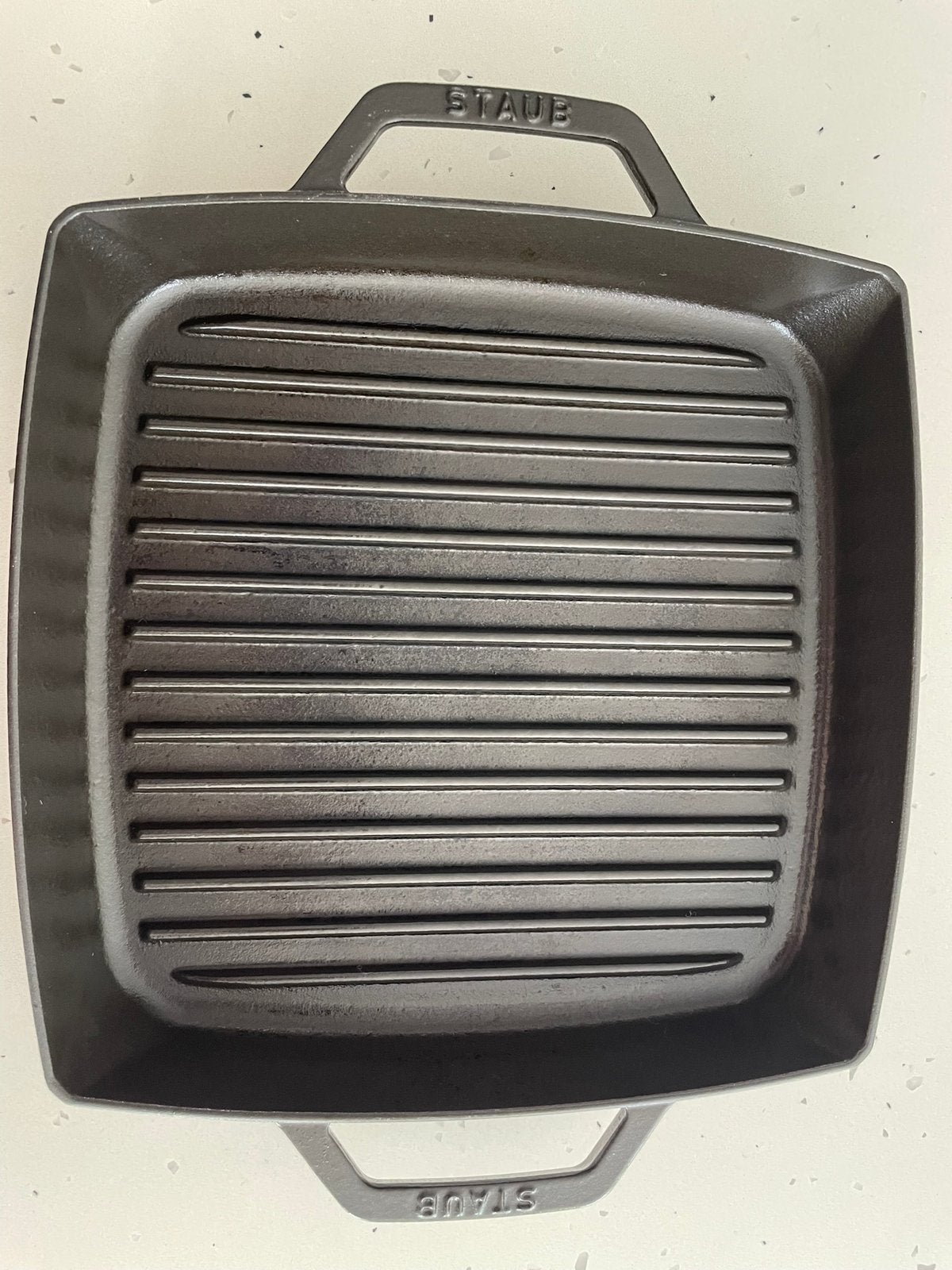 Grillpan “Staub” 28x28, Ophalen, Zo goed als nieuw, Koekenpan of Braadpan, Gietijzer