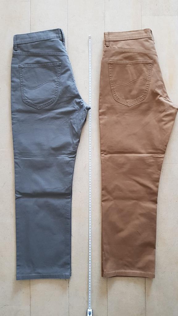 Twee broeken Lee Cooper, Brooklyn, recht model, 31/34, Ophalen of Verzenden, Zo goed als nieuw, Maat 46 (S) of kleiner, Lee cooper