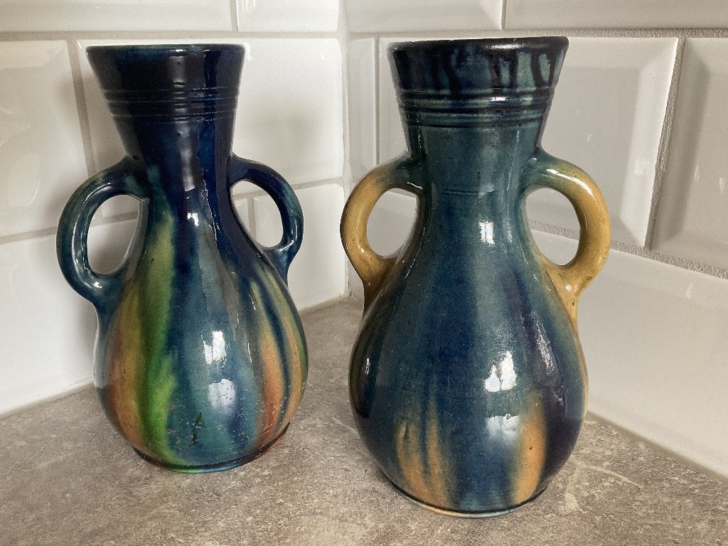 2 vaasjes Vlaams aardewerk 20 cm., Antiquités & Art, Antiquités | Céramique & Poterie, Enlèvement