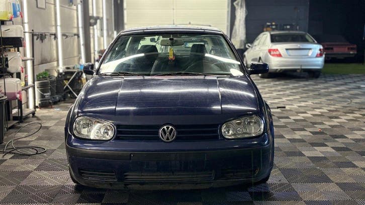 Volkswagen Golf 1.9 BJ2001 DIESEL MANUELLE 381796 km, Autos, Achat, 50 kW, Entreprise, https://public.car-pass.be/vhr/9df5354e-1cc4-433d-8cfd-528d4bebe086