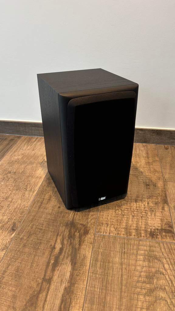 Bowers en wilkins speakers, Ophalen, Zo goed als nieuw, 60 tot 120 watt, Bowers & Wilkins (B&W)